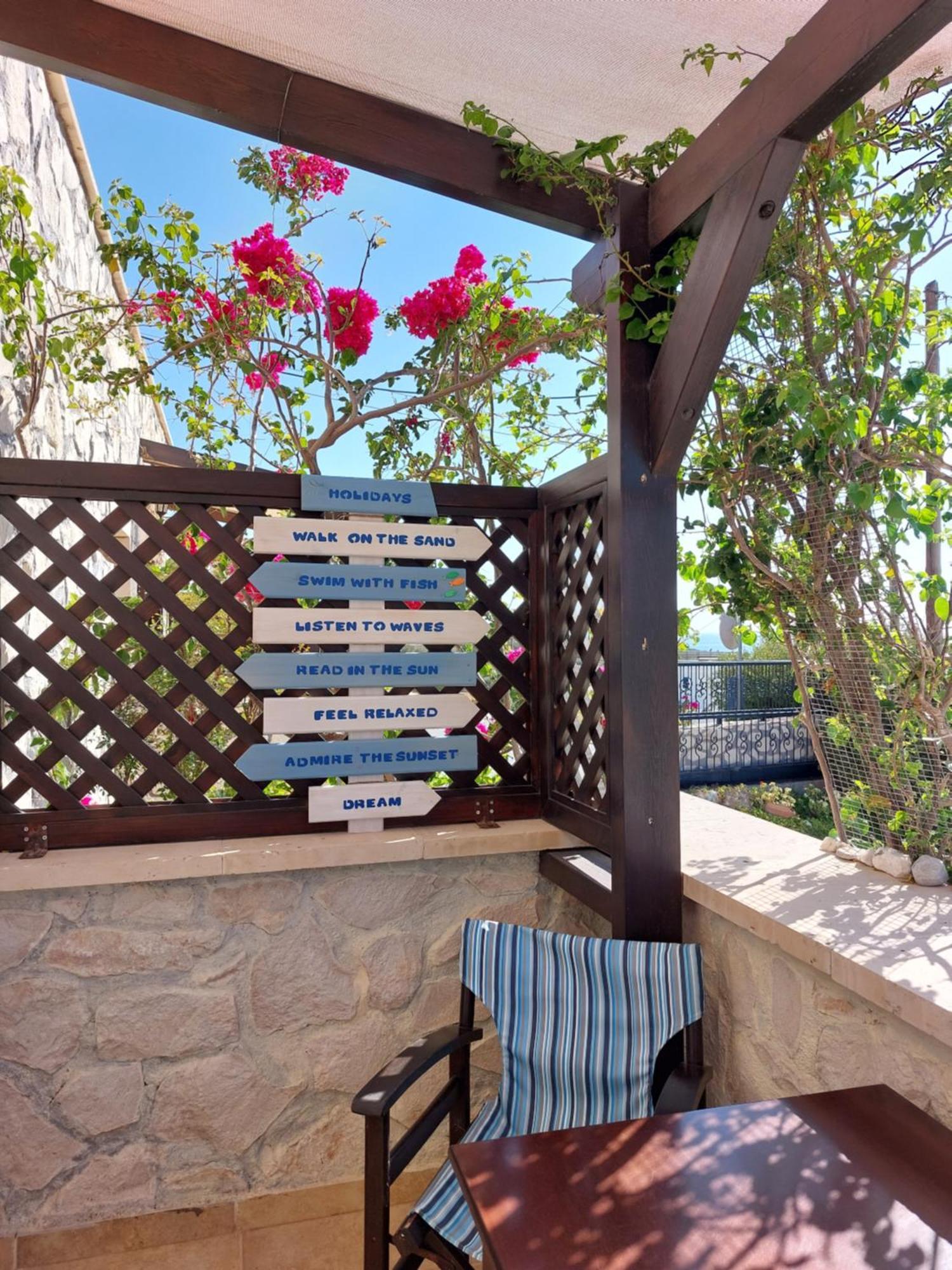 Cottage Du Soleil Makriyialos Bagian luar foto